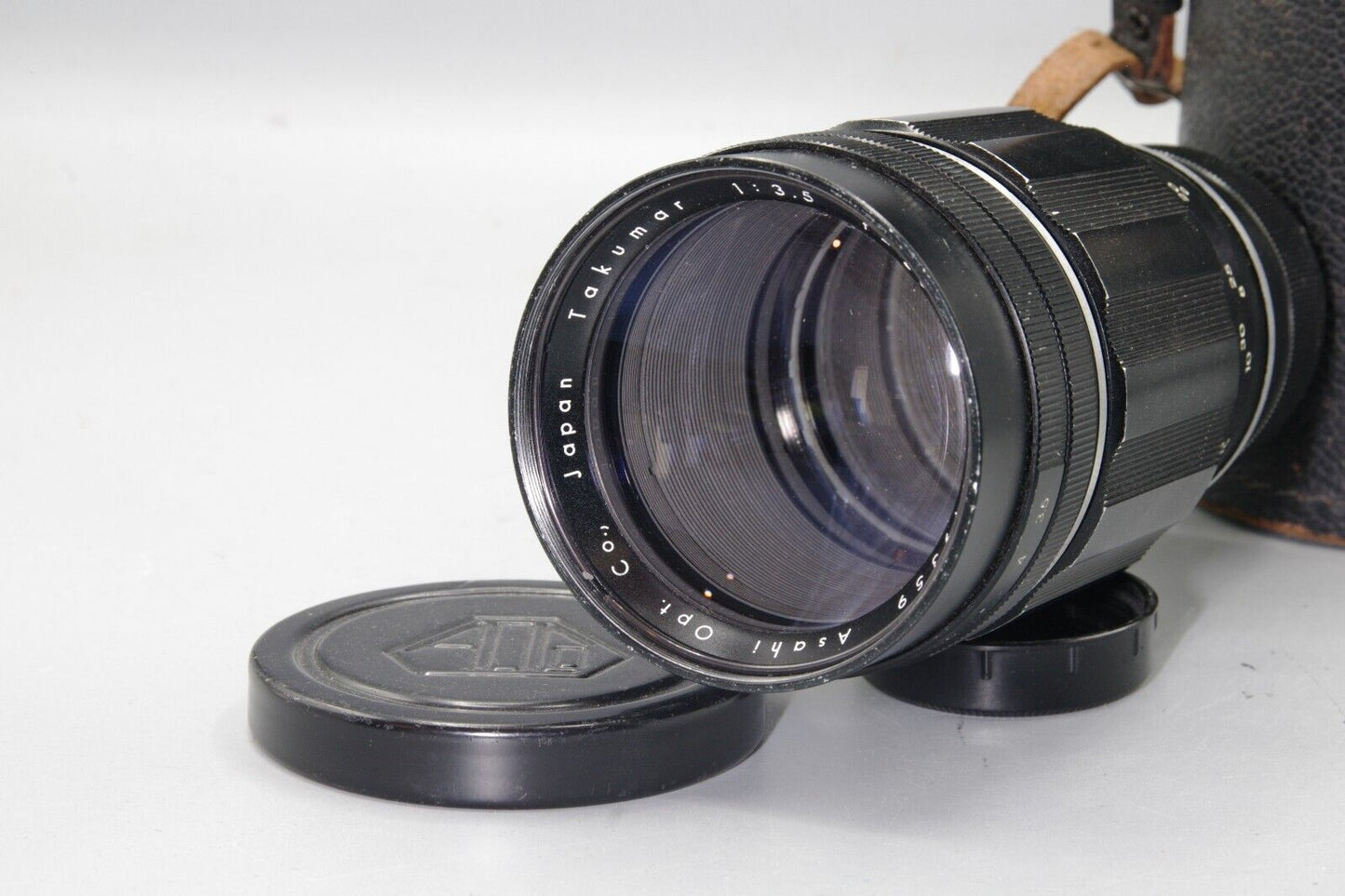 Asahi Takumar 200mm F/3.5 Telephoto Lens with case - M42 Mount