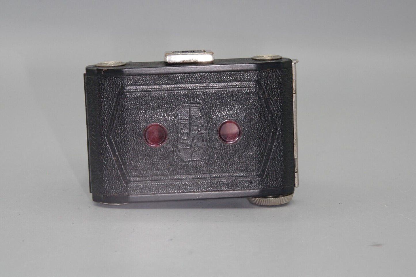 Zeiss Ikon Ikonta 520/18 Folding Camera with Novar 5cm F/6.3 Lens