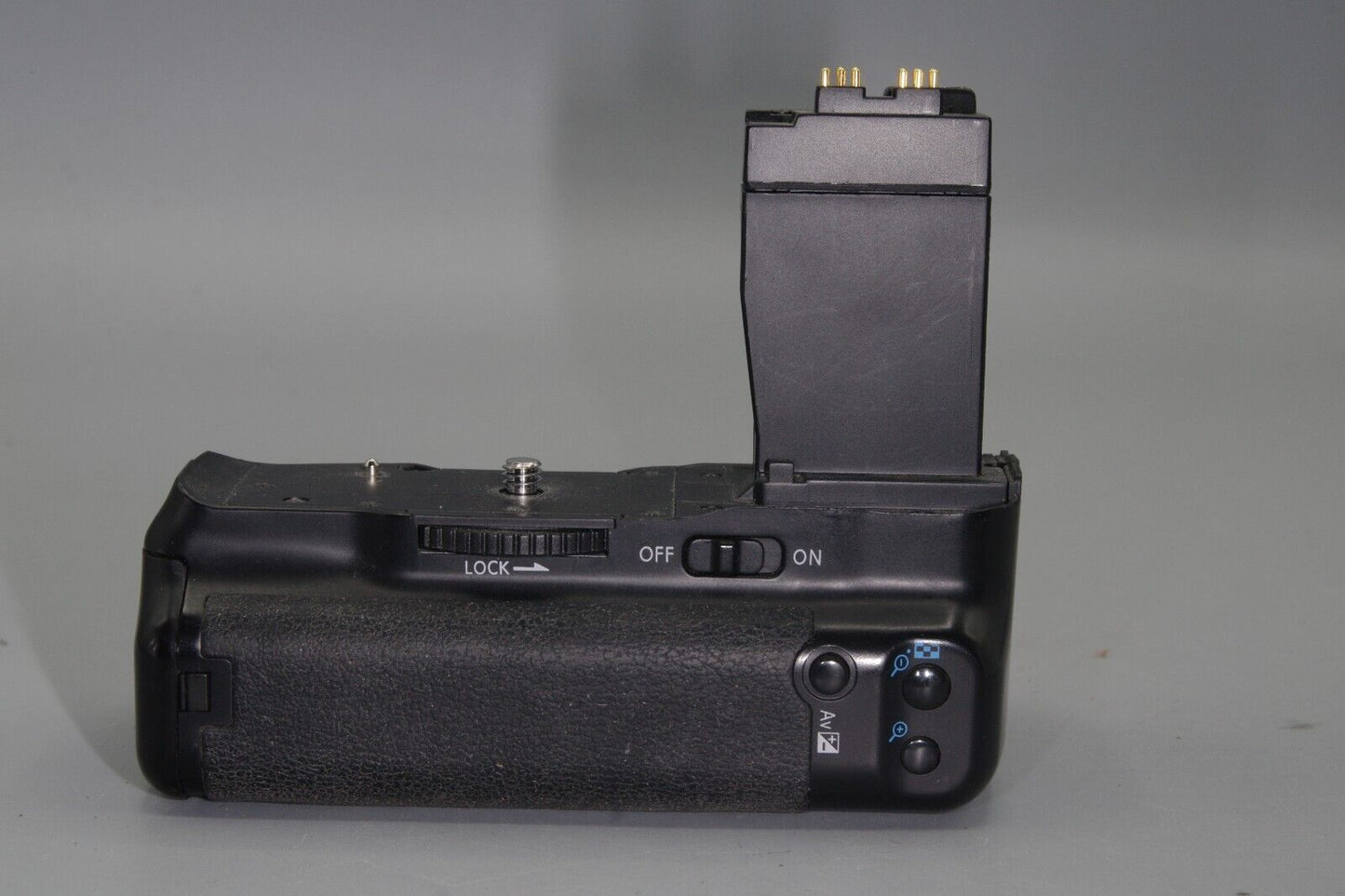 Battery Grip for Canon 550D, 600D and 650D - BP-550D
