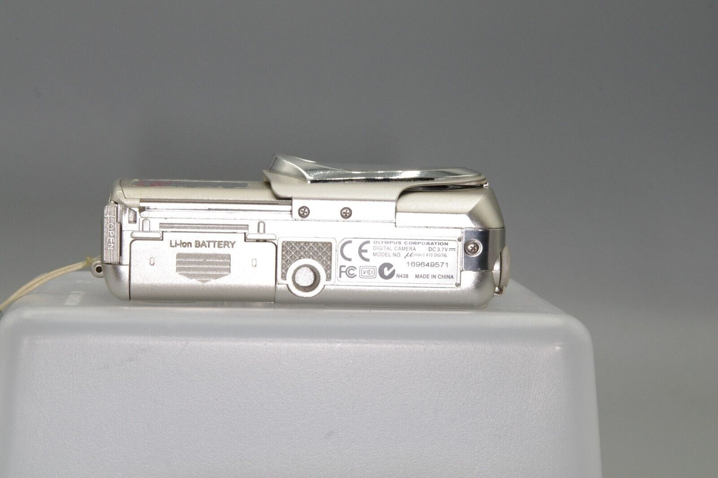 Olympus MJU410 Digital 4MP Digital Compact Camera