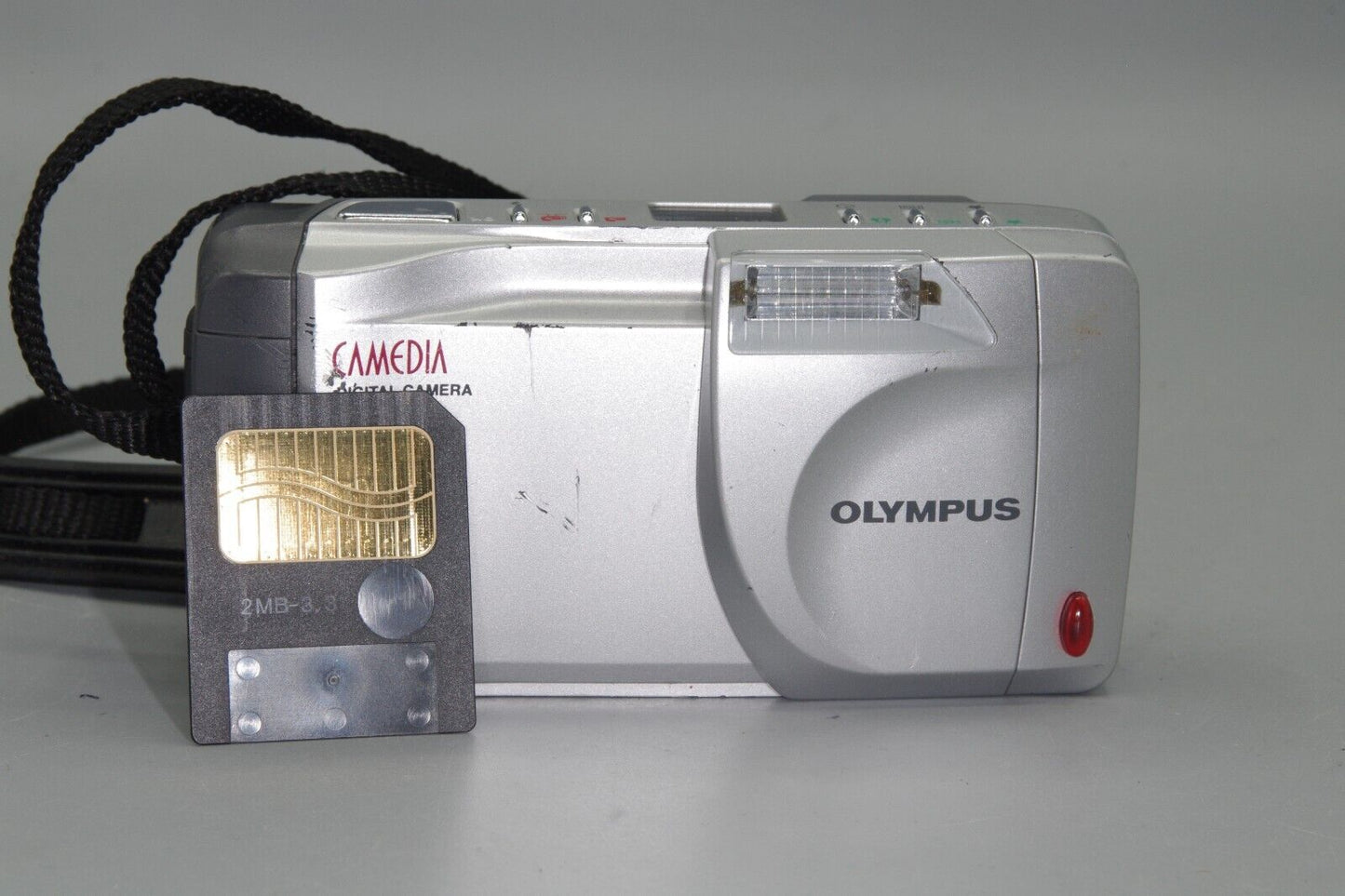 Olympus Camedia C-420L 0.4MP Digital Compact Camera