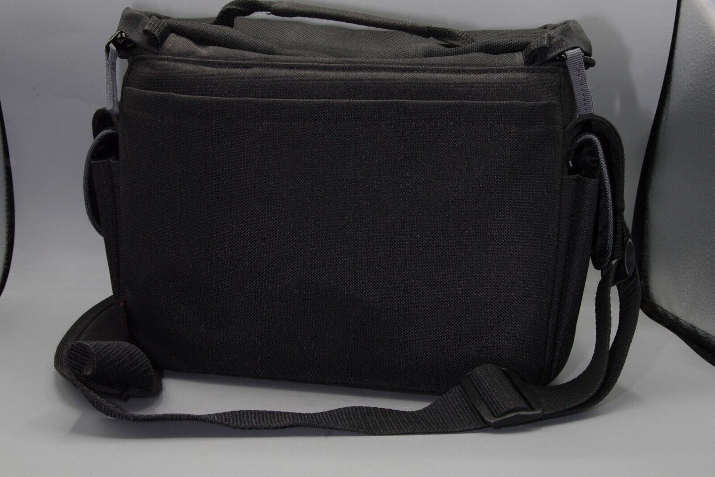 Tamrac Shoulder Camera Case - approx 25cm