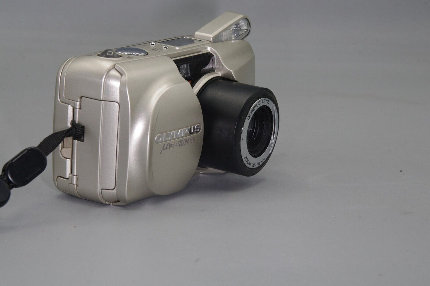 Olympus MJU Zoom 115 35mm Compact Camera with 38-115mm Lens & Case - Very Good