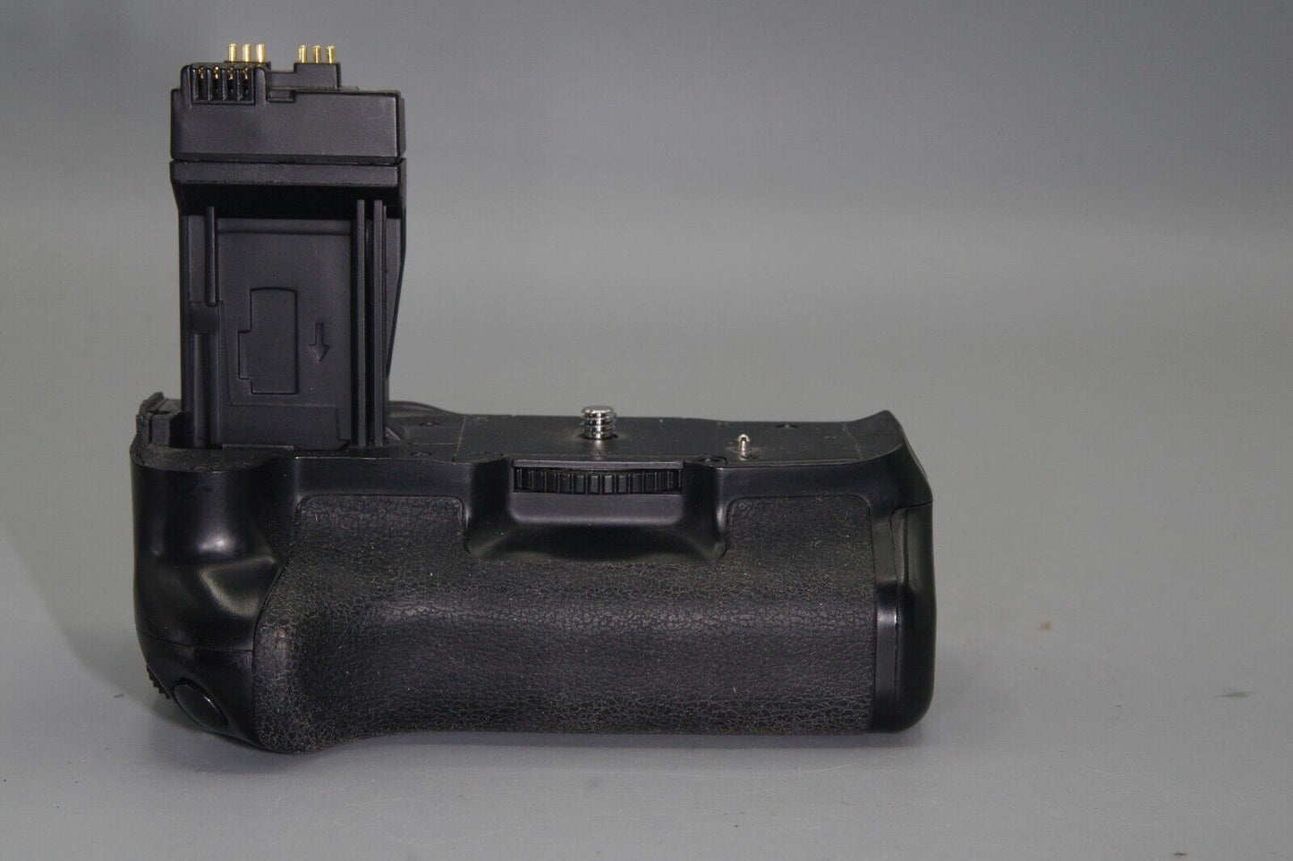 Battery Grip for Canon 550D, 600D and 650D - BP-550D