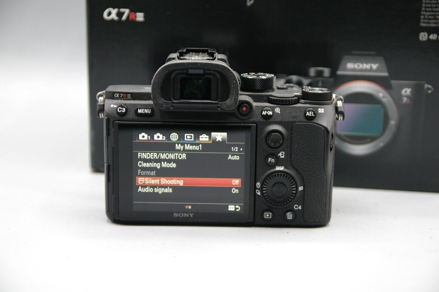 Sony Alpha A7 RIII 42.4MP Full Frame Mirrorless - Very Low Shutter Count 3741