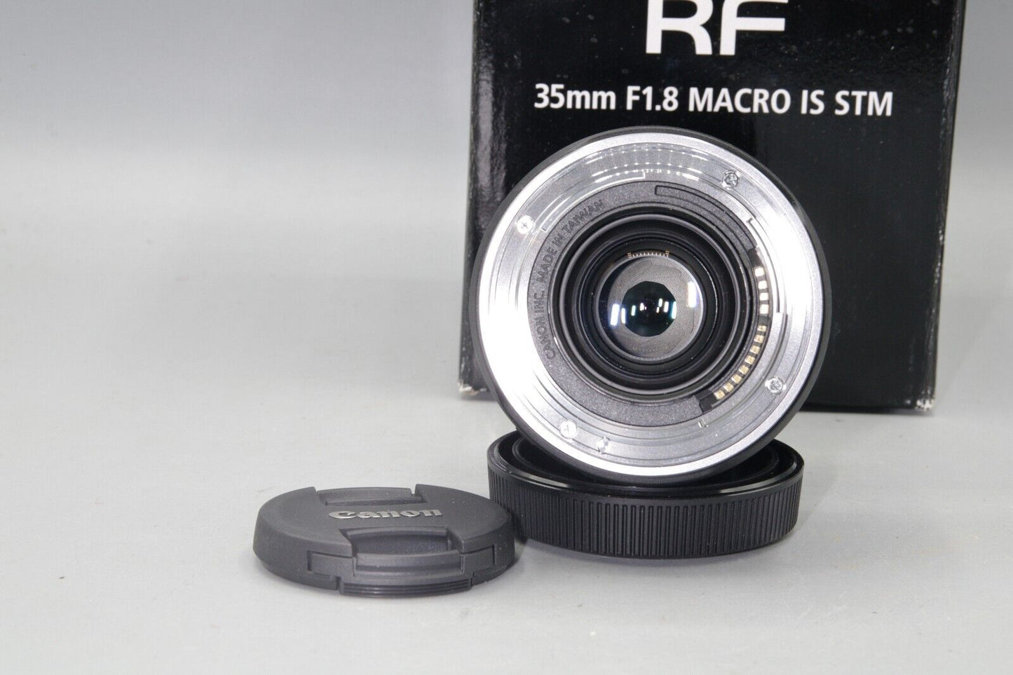Canon RF 35mm F/1.8 Macro IS STM -Both Caps - Excellent Condition