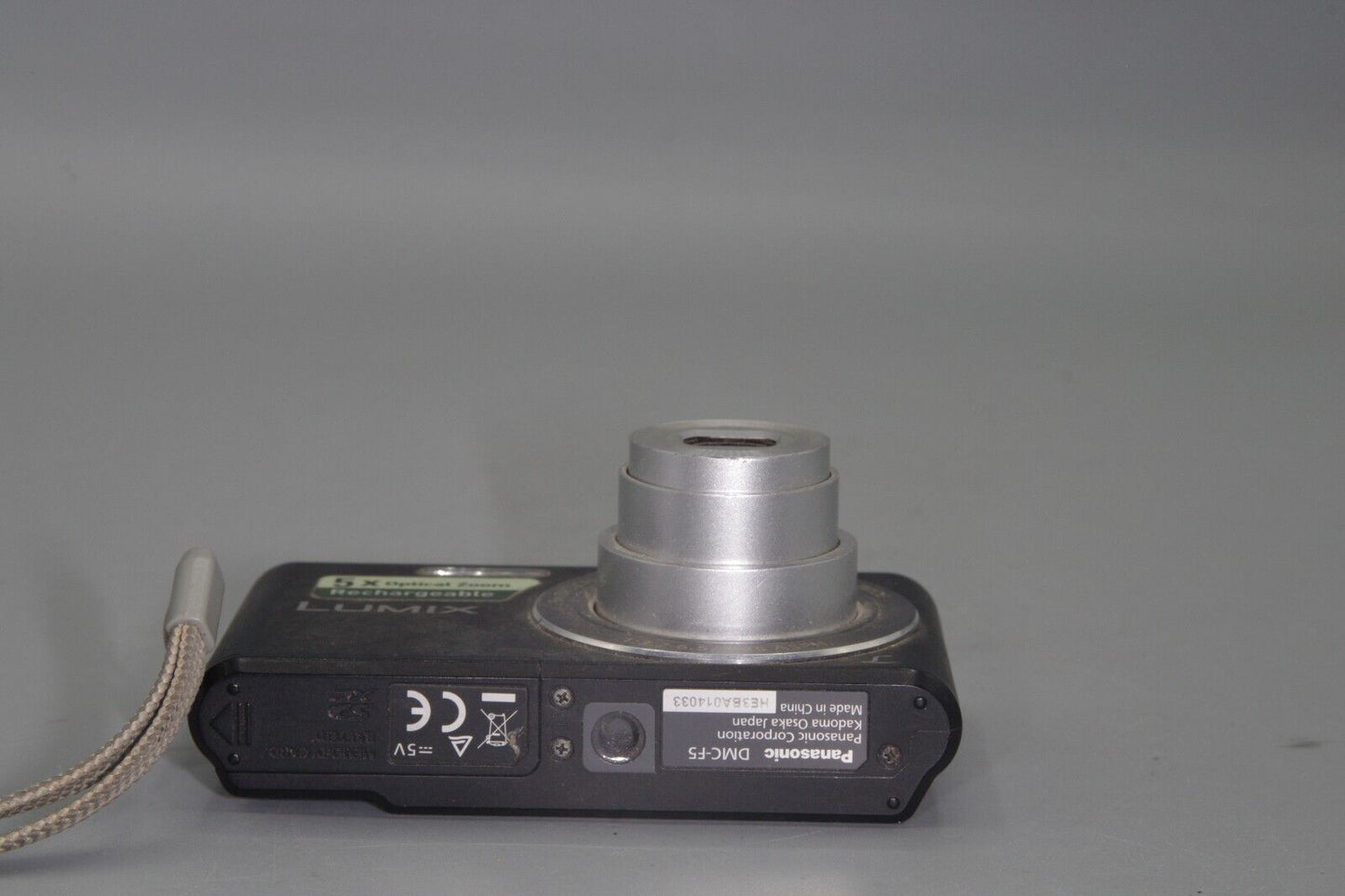 Panasonic Lumix DMC-f5 14.1MP Camera - Pls read