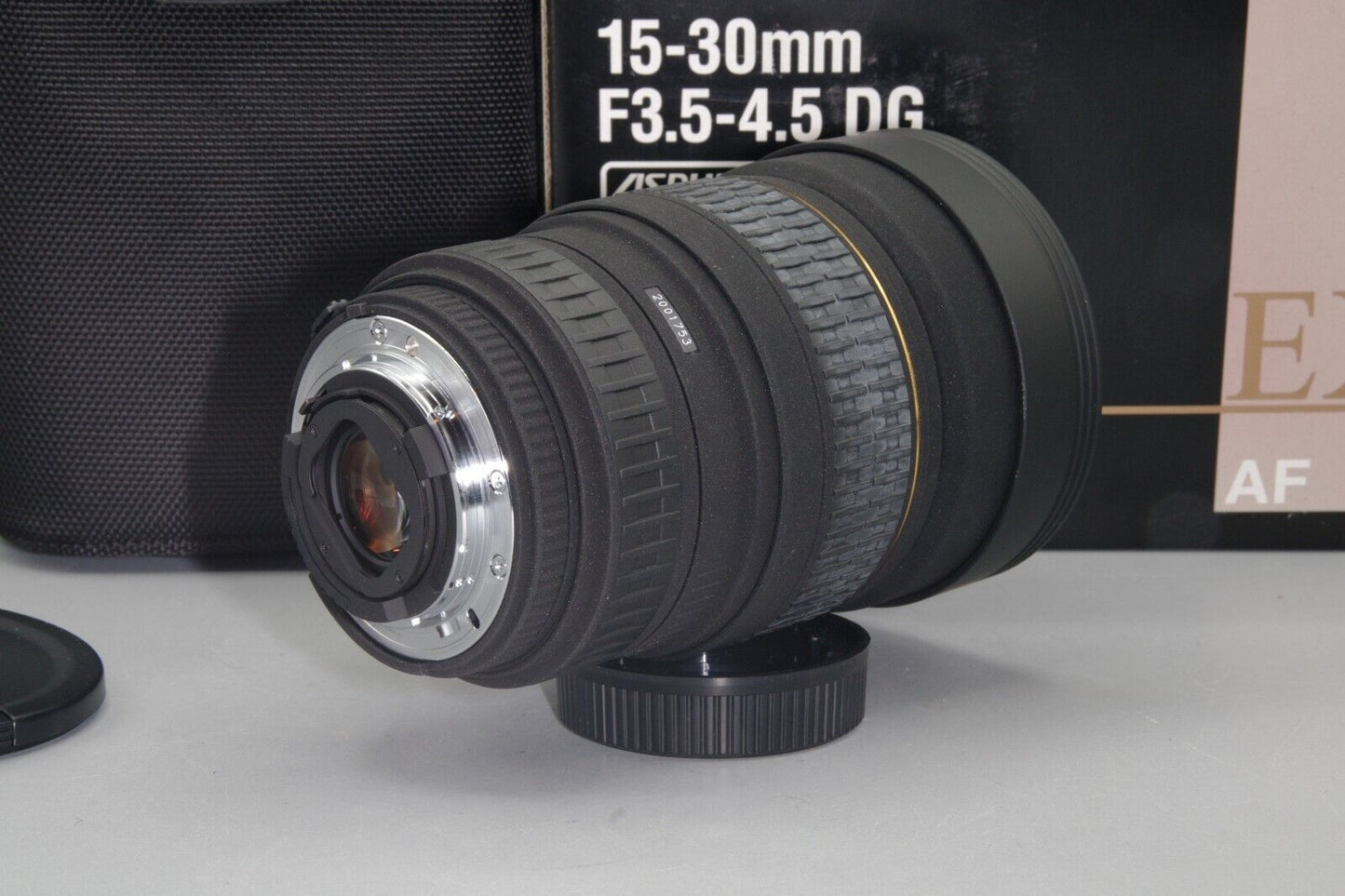 Sigma 15-30mm F/3.5-4.5 EX DG Aspherical AF Lens, Case and Box, Nr Mint, Nikon F