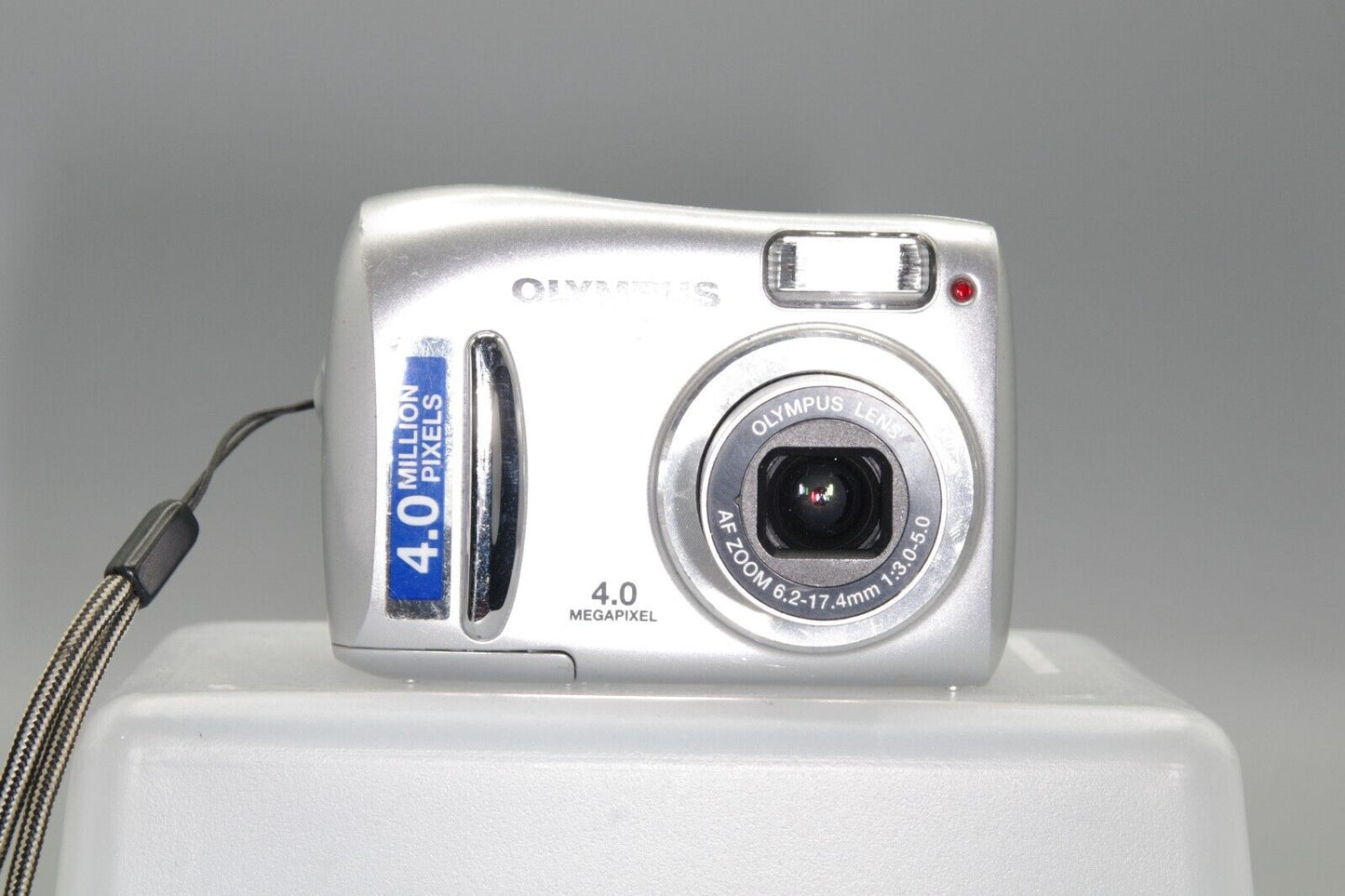 Olympus FE-100 4MP Digital Compact Camera - Takes AA Batteries - Tested&Working