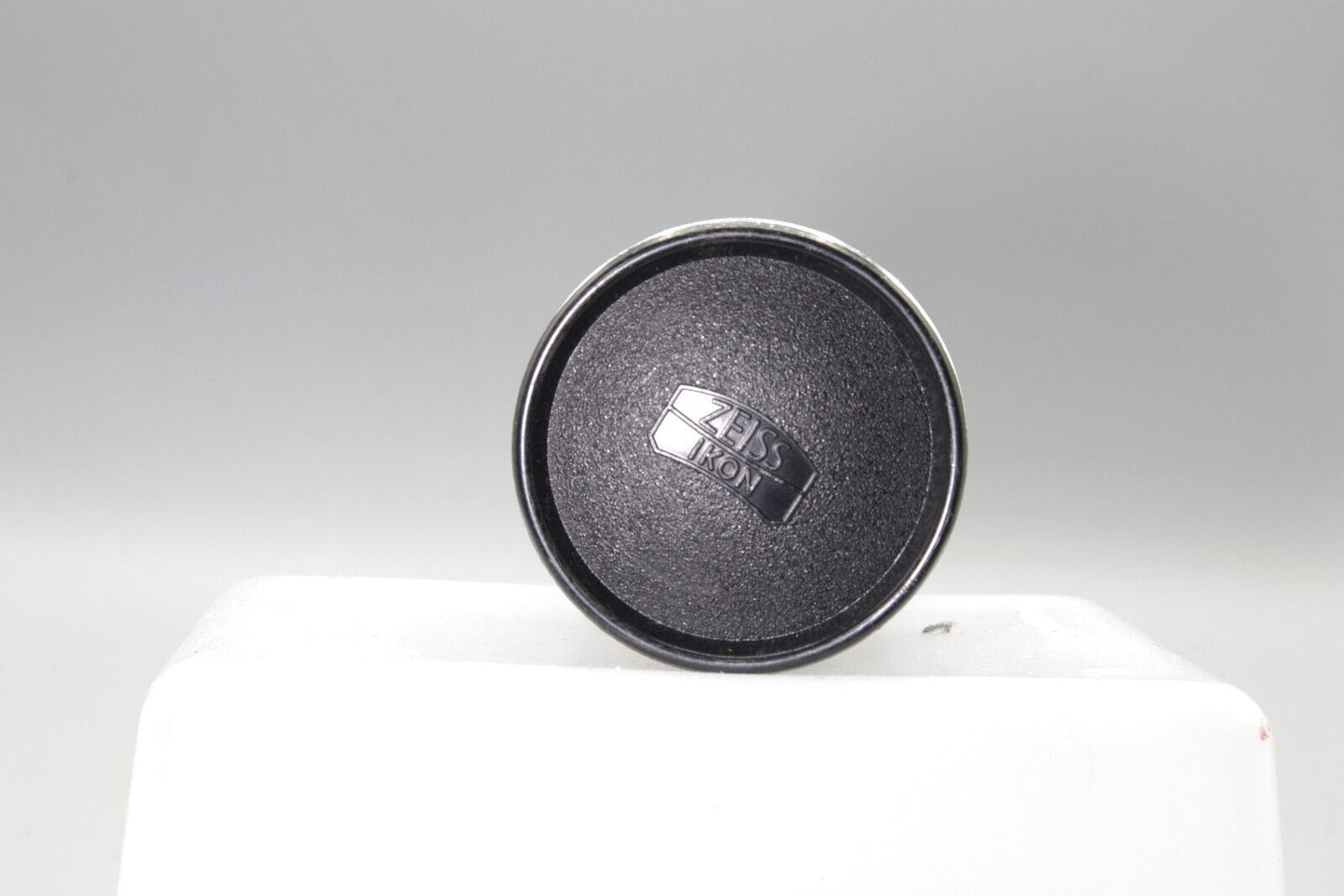 Carl Zeiss Tele-Tessar 135mm F/4 Lens - Contaflex Mount