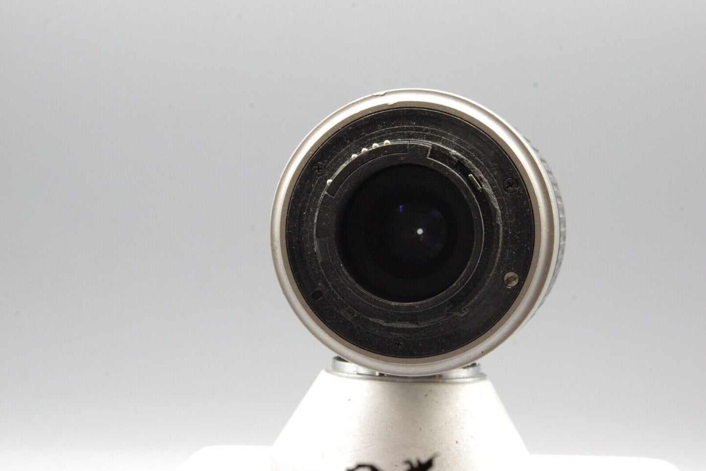 Nikon AF Nikkor 28-100mm F/3.5-5.6 - Mount Damaged but working