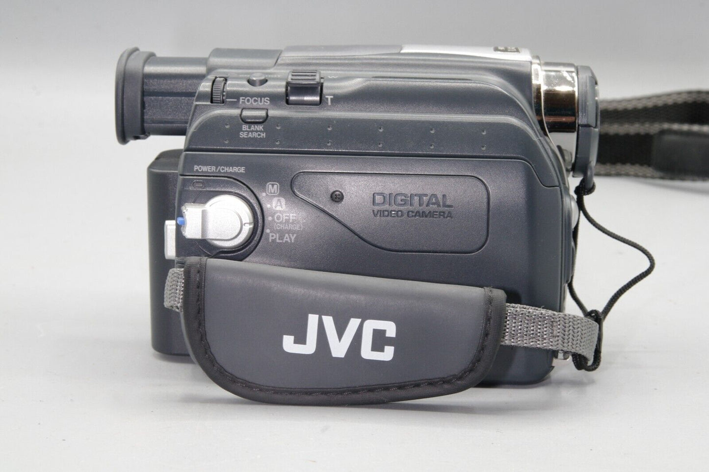 JVC GR-D23EK 16X Zoom Mini-DV Camcorder - Faulty