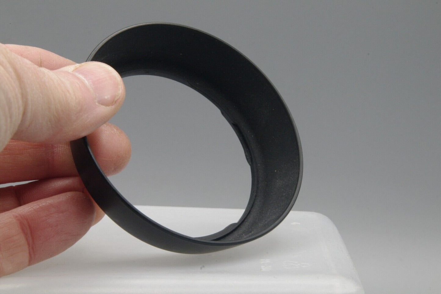 Genuine Canon EW-60C Lens Hood