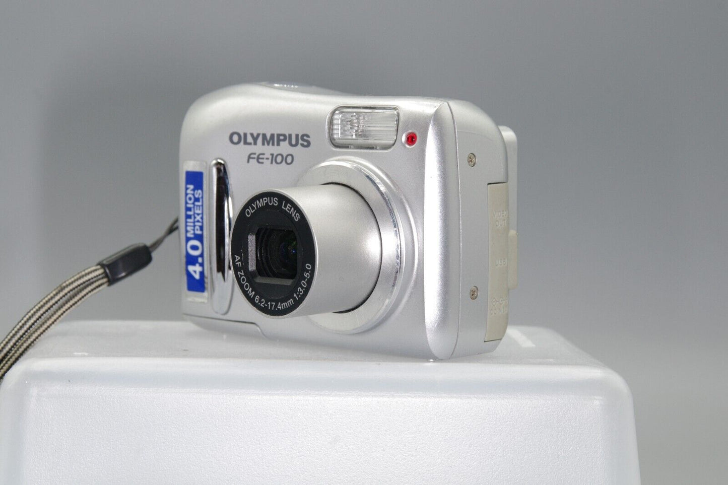 Olympus FE-100 4MP Digital Compact Camera - Takes AA Batteries - Tested&Working
