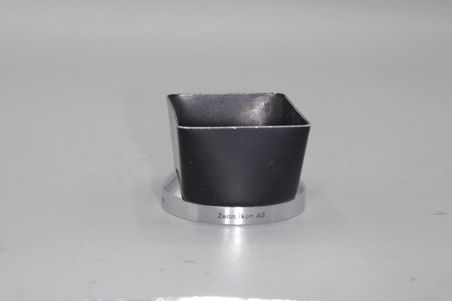 Carl Zeiss Contarex B56 50-135mm Metal Lens Hood