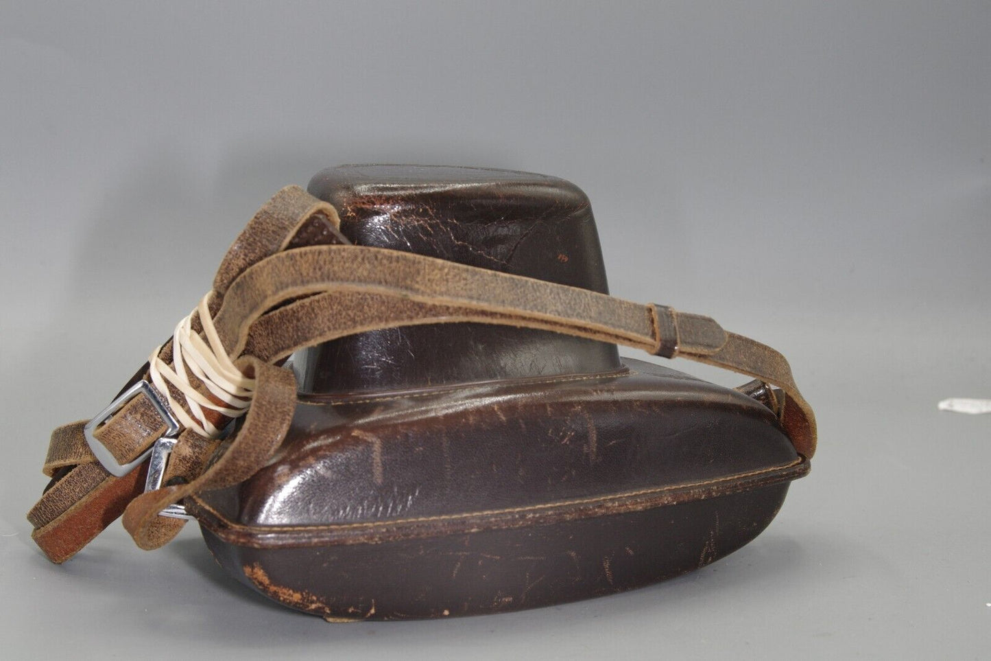 Leica R Series Brown Leather Camera Case – Vintage Genuine Leather, Collector’s Accessory