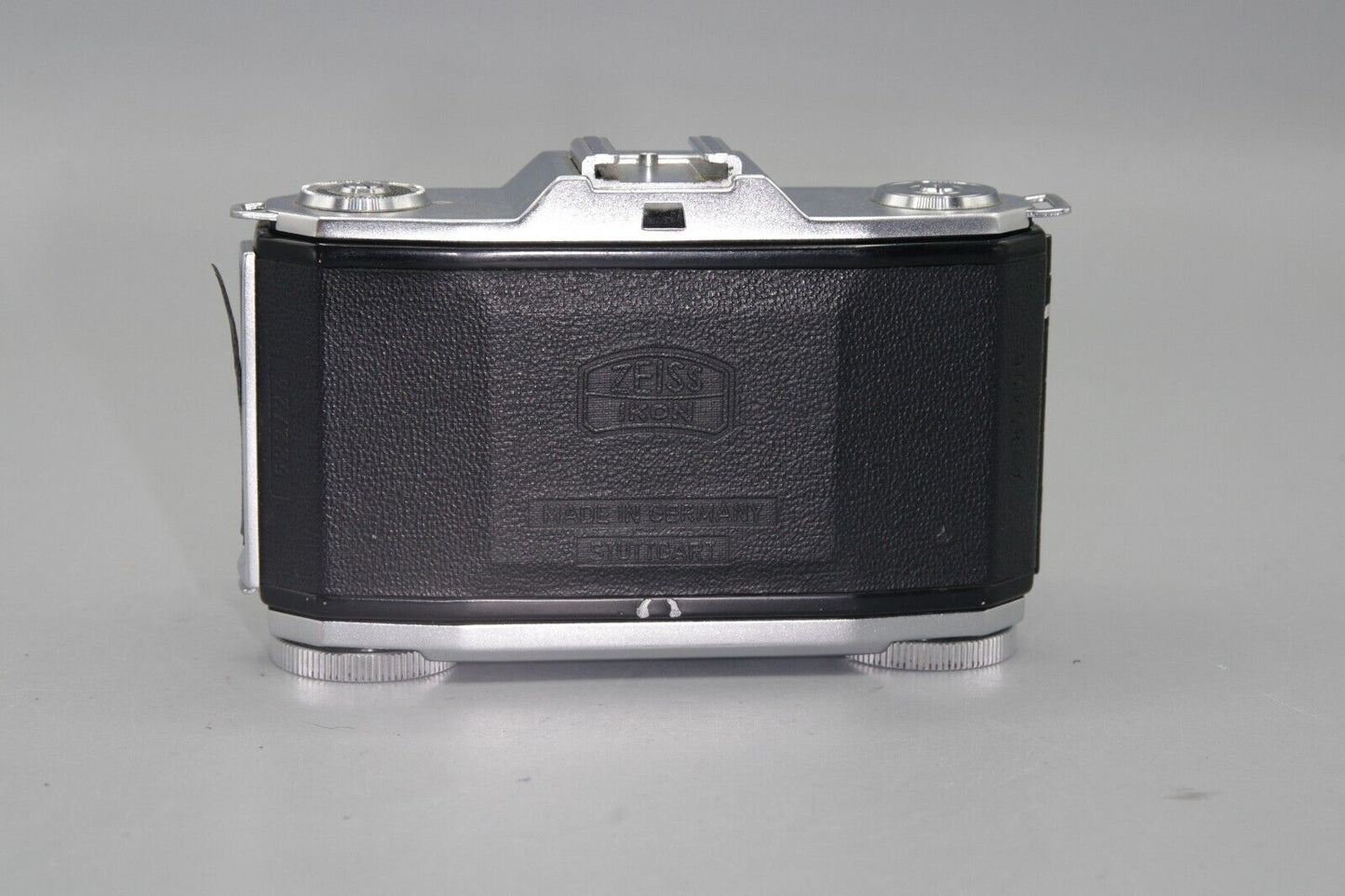 Zeiss Ikon Contina 522/24 Folding Camera with Novar 45mm F/3.5 Lens