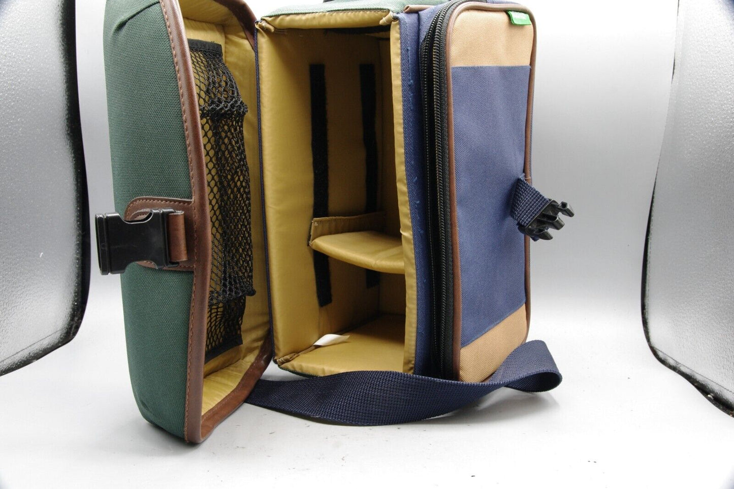 United Colors of Benetton Camera Shoulder Bag
