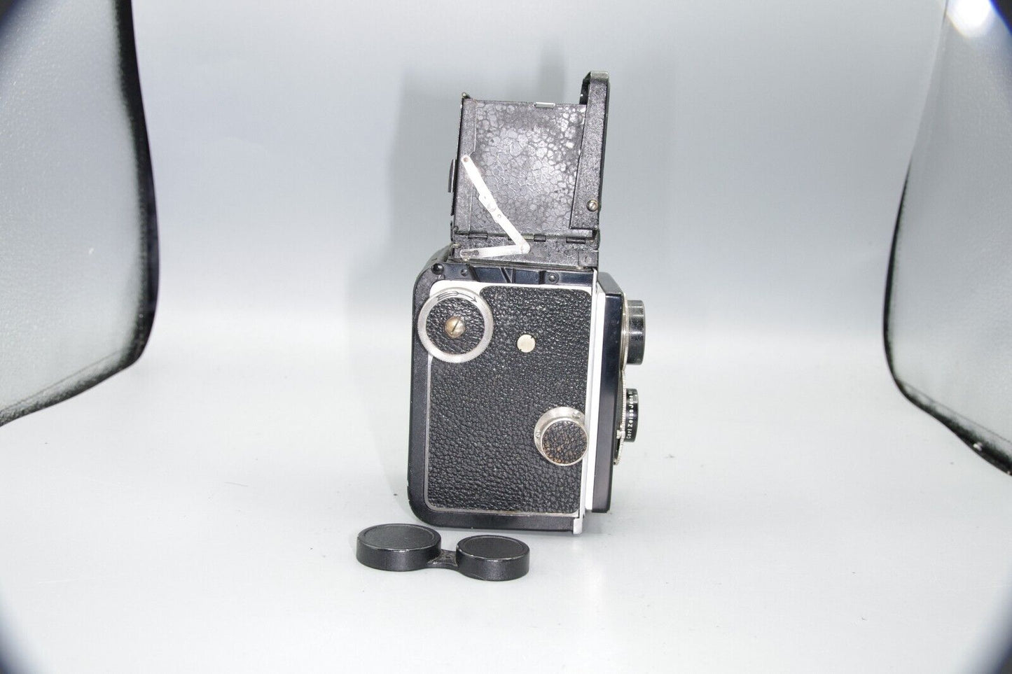 Rolleiflex 4.5 Model 2 with 75cm F/3.8 Tessar Lens - Spares/Repair