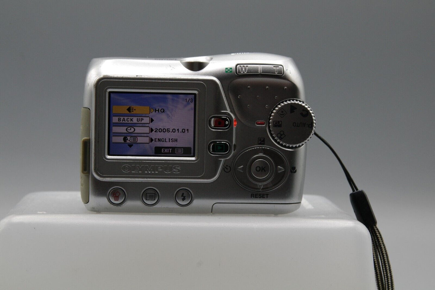 Olympus FE-100 4MP Digital Compact Camera - Takes AA Batteries - Tested&Working
