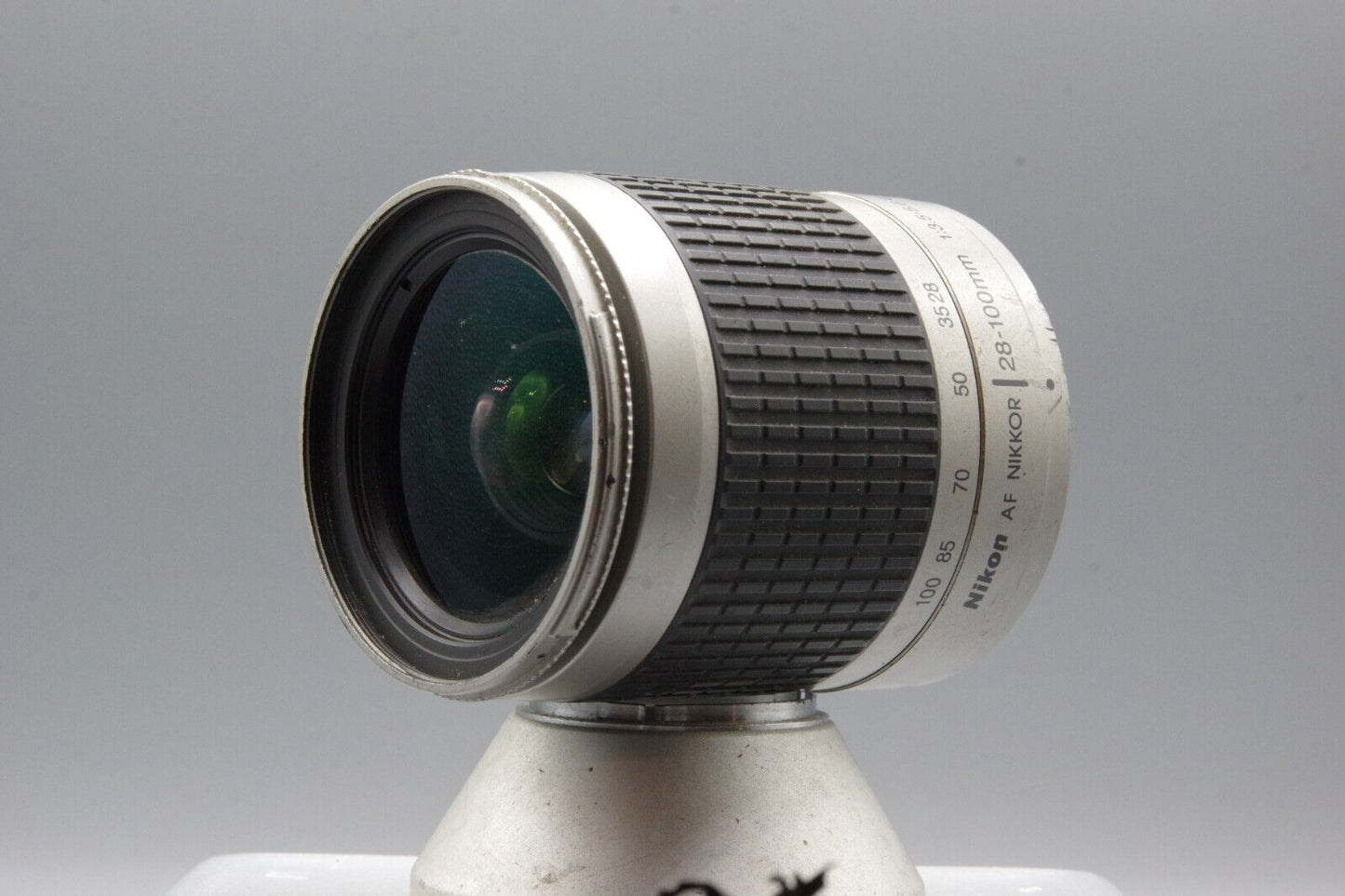 Nikon AF Nikkor 28-100mm F/3.5-5.6 - Mount Damaged but working