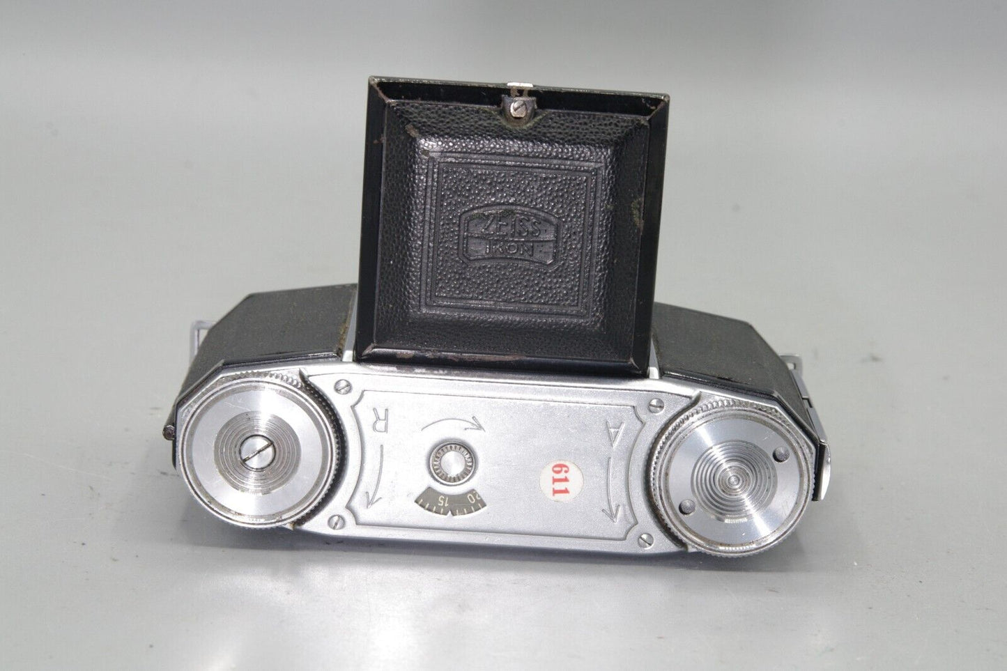Zeiss Ikon Ikonta 522/24 Folding Camera with Opton 45mm F/2.8 Lens