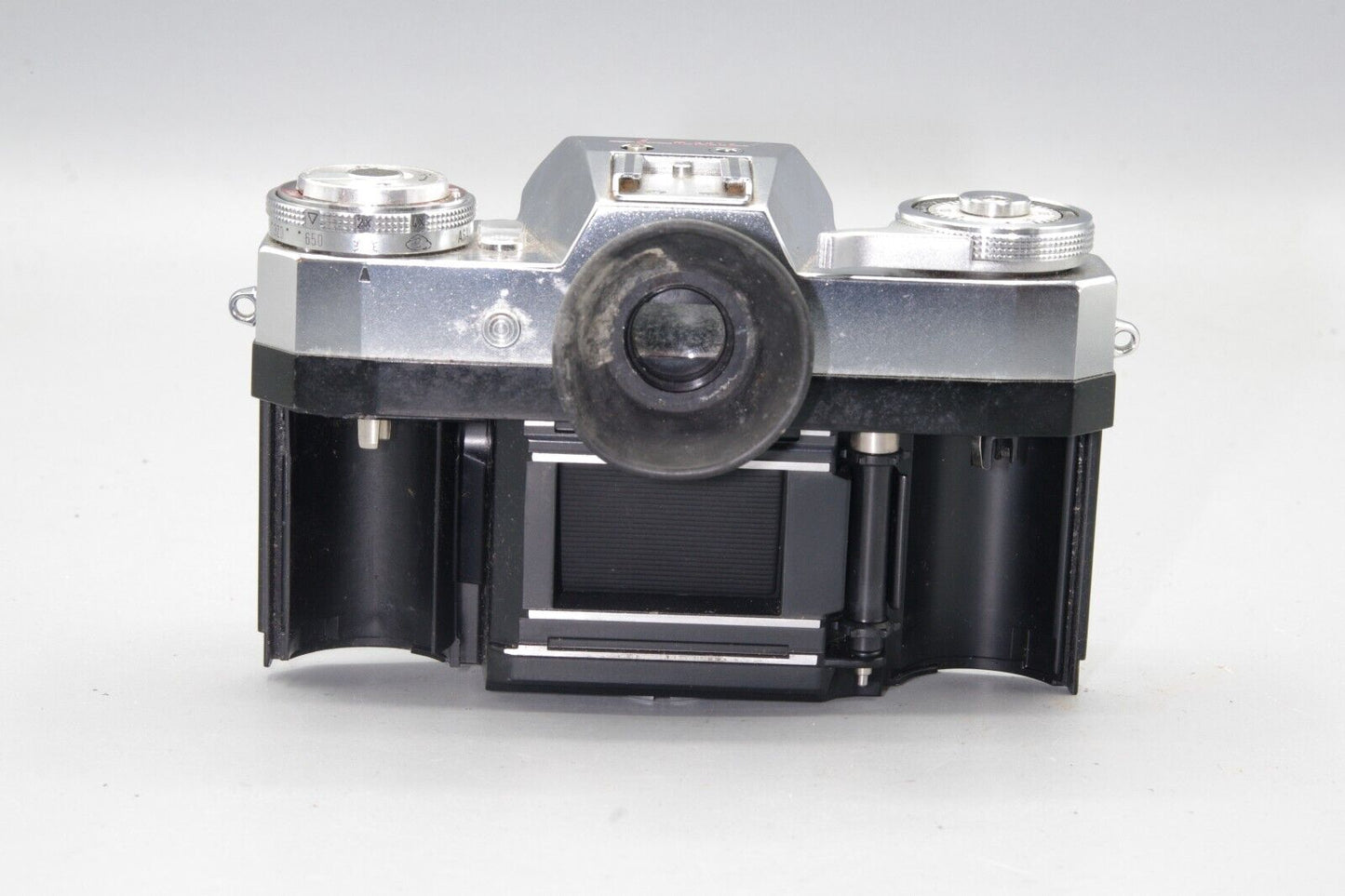 Zeiss Ikon Contaflex S-Matic 35mm SLR with 50mm F/2.8 Tessar Lens