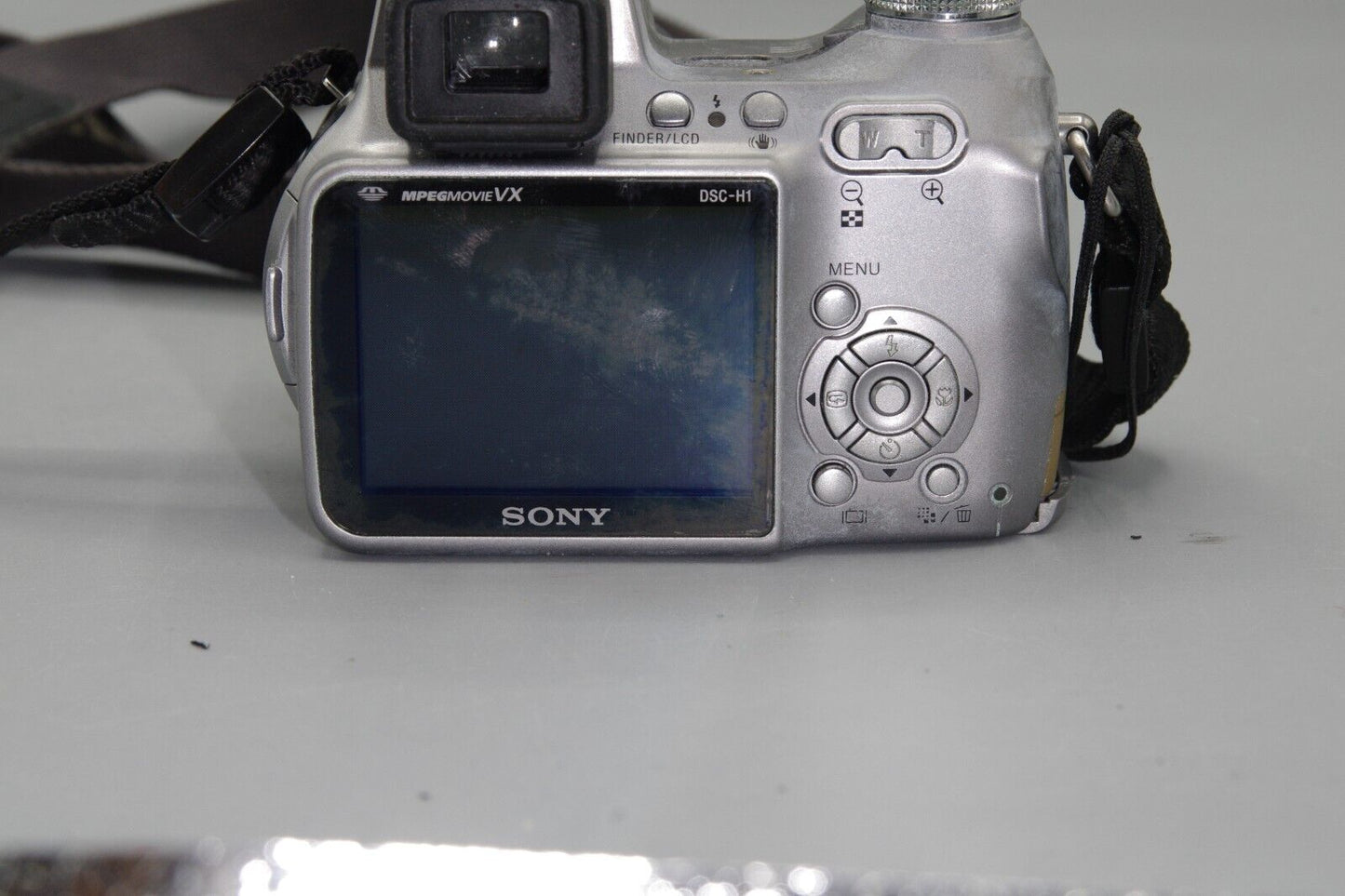 Sony DSC-H1 5.1MP Digital Bridge Camera - Repair Required