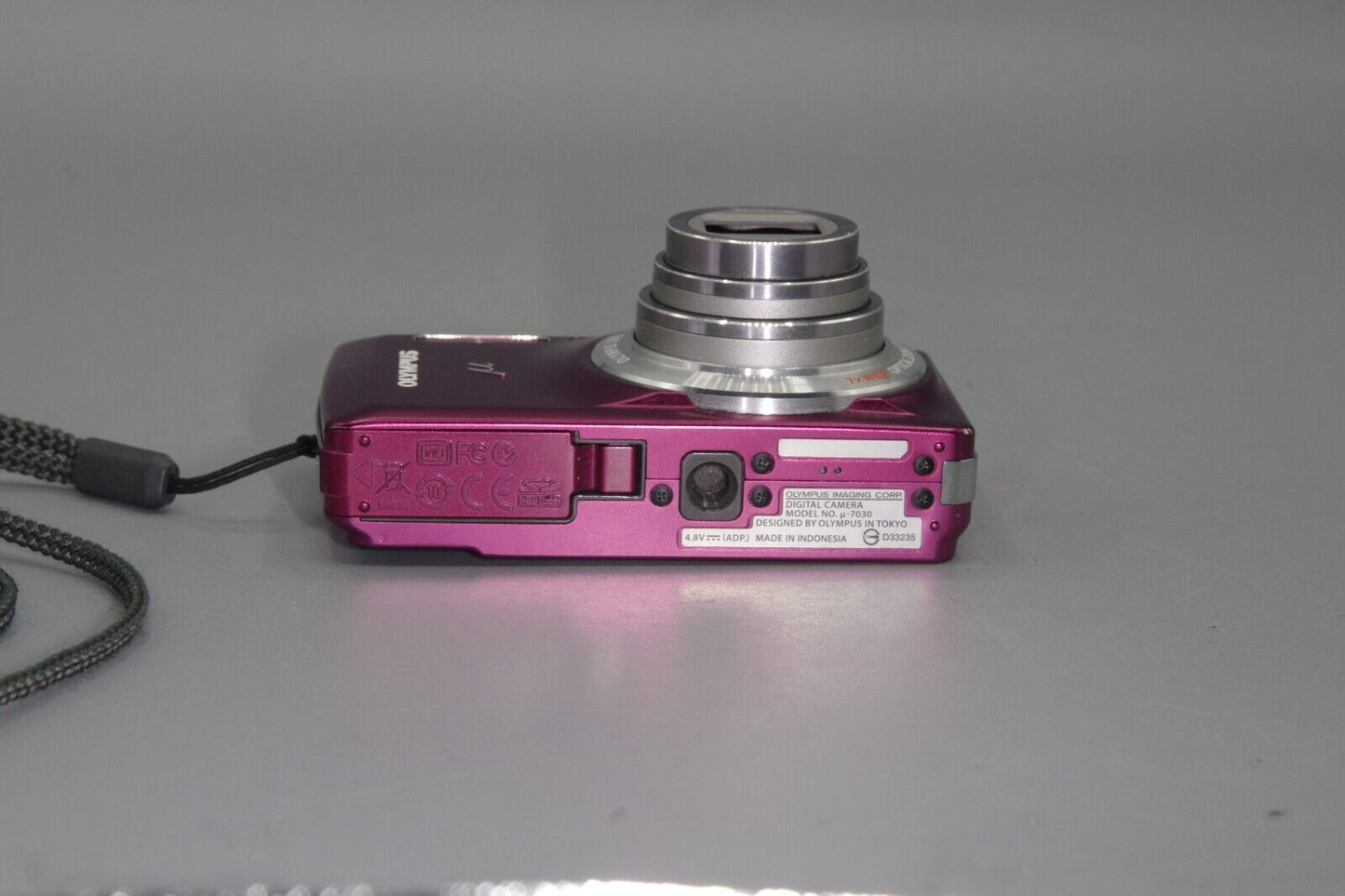 Olympus MJU 7030 Digital 14.1MP Digital Camera - Pls read