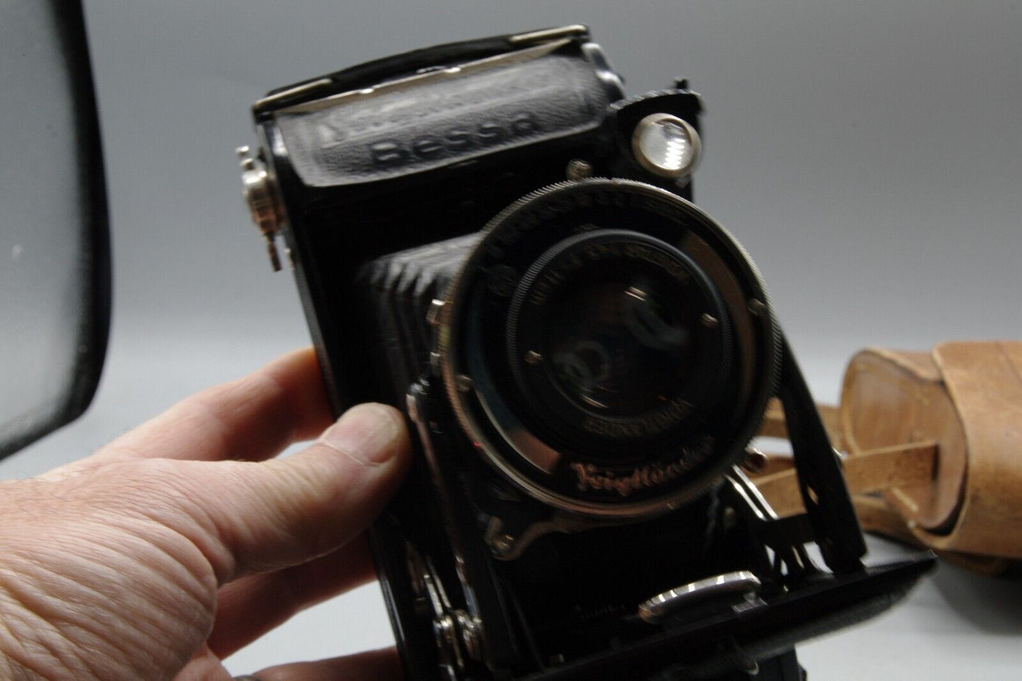 Voigtländer Bessa – 6×9 Folding Camera – 110mm f/4.5 – Case – German Classic