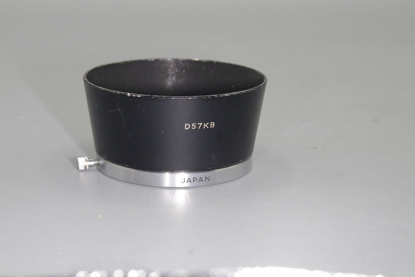 Leica Leitz Wetzlar  12564K Lens Hood for 50mm and 35mm R Lenses