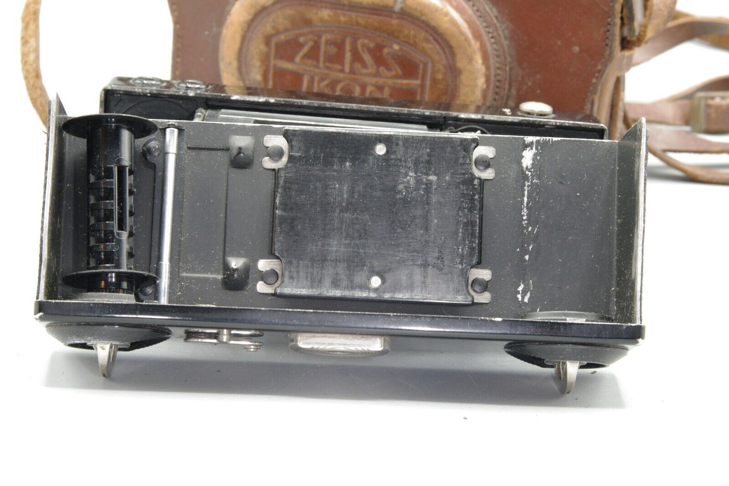 1933/34 Zeiss Ikon Contax 1 with Jena 50mm F/3.5 Lens and Case - Shutter Issue