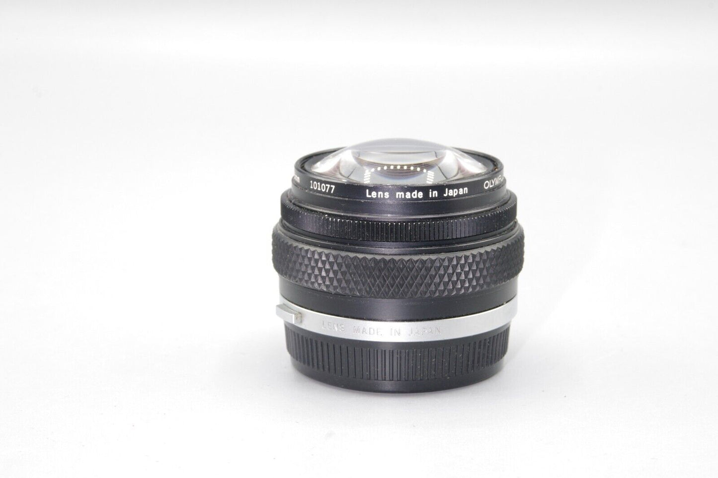 Olympus OM Zuiko MC Auto-W 18mm F/3.5 Ultra Wide Angle Lens