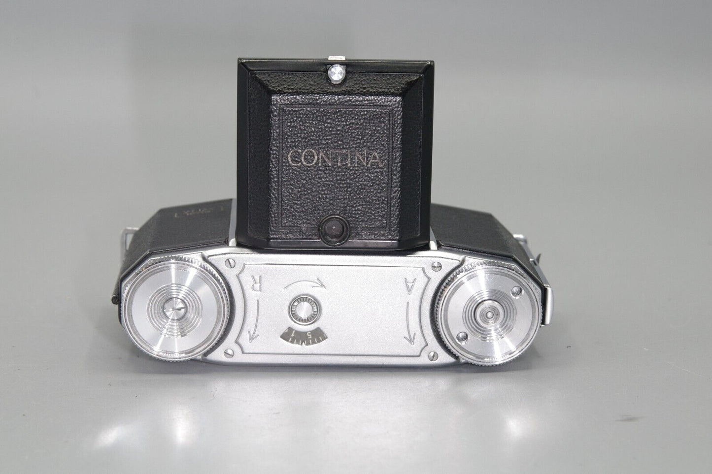 Zeiss Ikon Contina 522/24 Folding Camera with Novar 45mm F/3.5 Lens
