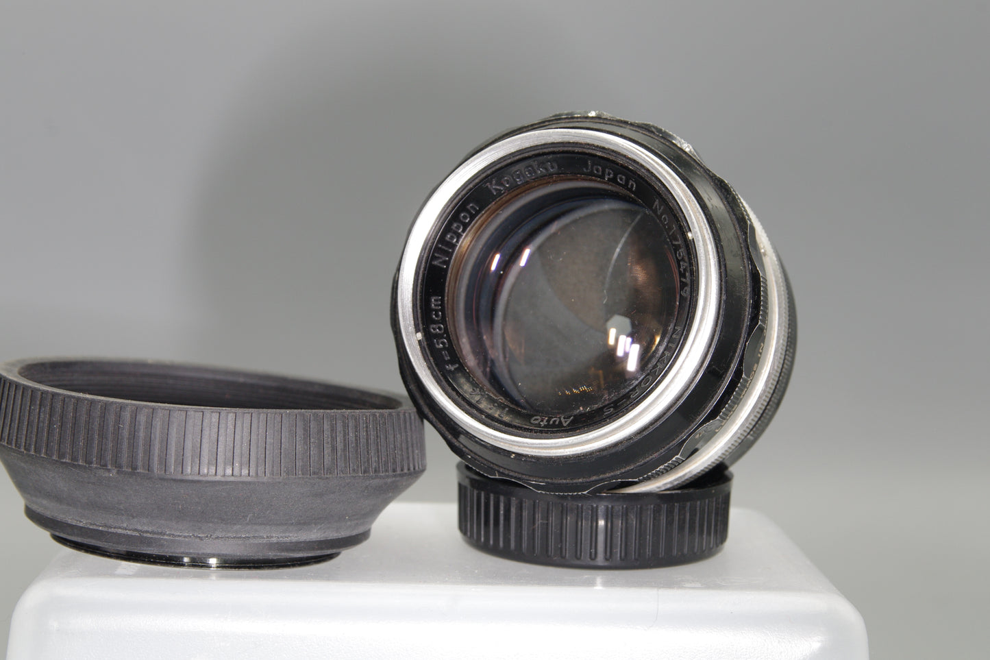 Nikon Nikkor-S Auto 58mm F/1.4 Non-AI Lens