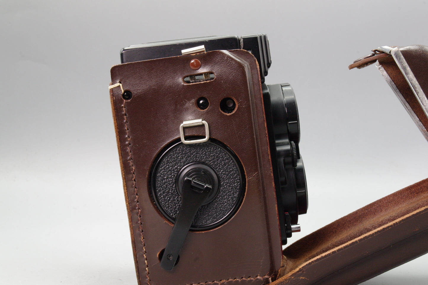 Yashica-Mat 124G TLR with 80mm F/3.5 Lens and Case - Excellent