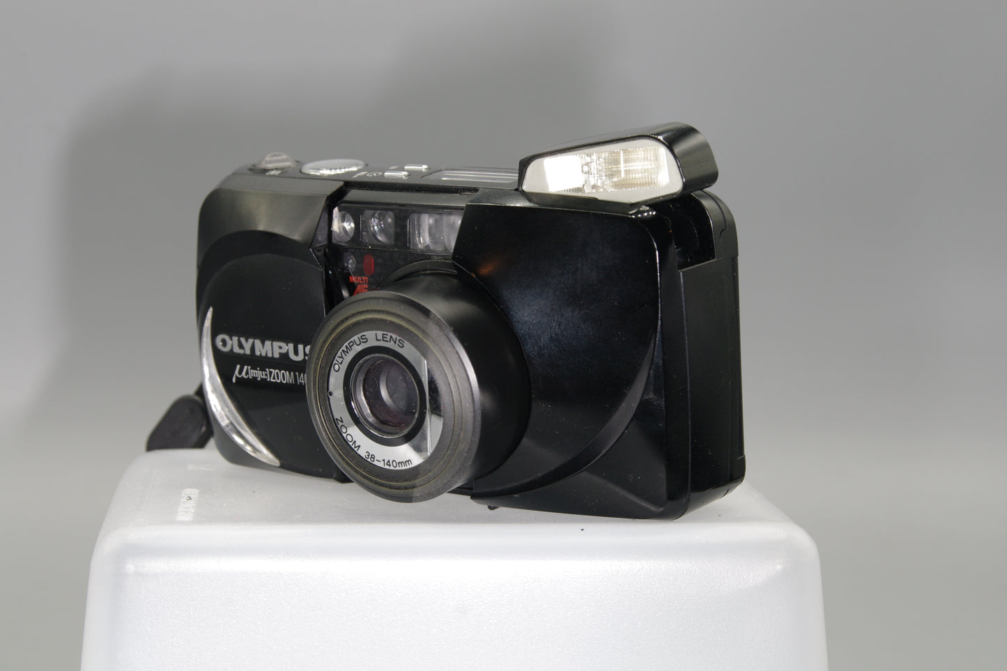 Olympus MJU Zoom 140 35mm Film Camera – Tested – Clean – Autofocus – EXC