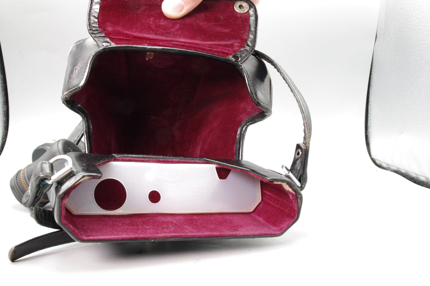 Nikon Nikkormat Hard Leather Camera Case – Genuine Nikon – Very Good Condition