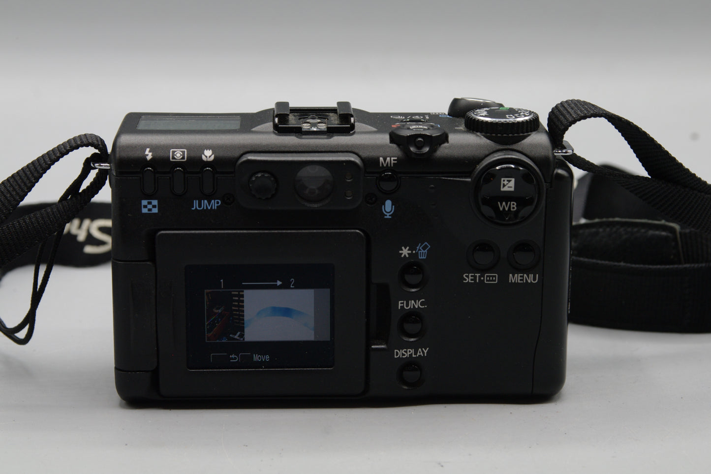 Canon Powershot G5 5MP Digital Camera - F/2 Lens, Battery Included, Excellent