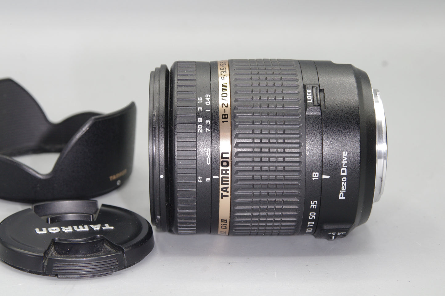 Tamron 18–270mm f/3.5–6.3 PZD Lens – Sony A Mount, 15x Zoom, VGC with Caps