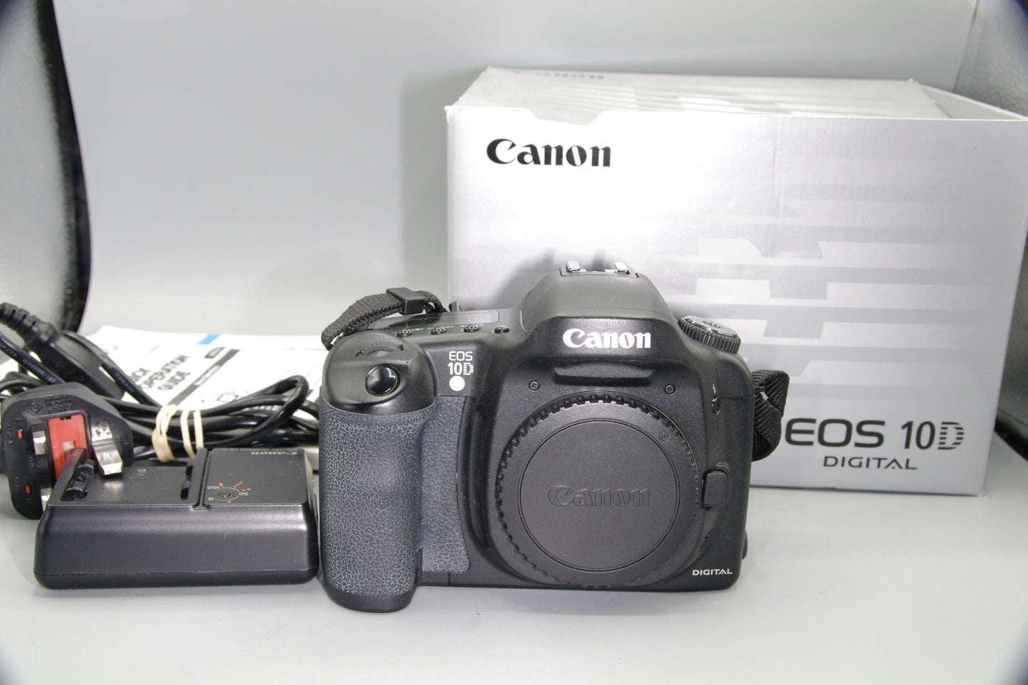 Boxed Canon EOS 10D 6.3MP DSLR- Tested and Working - Excellent