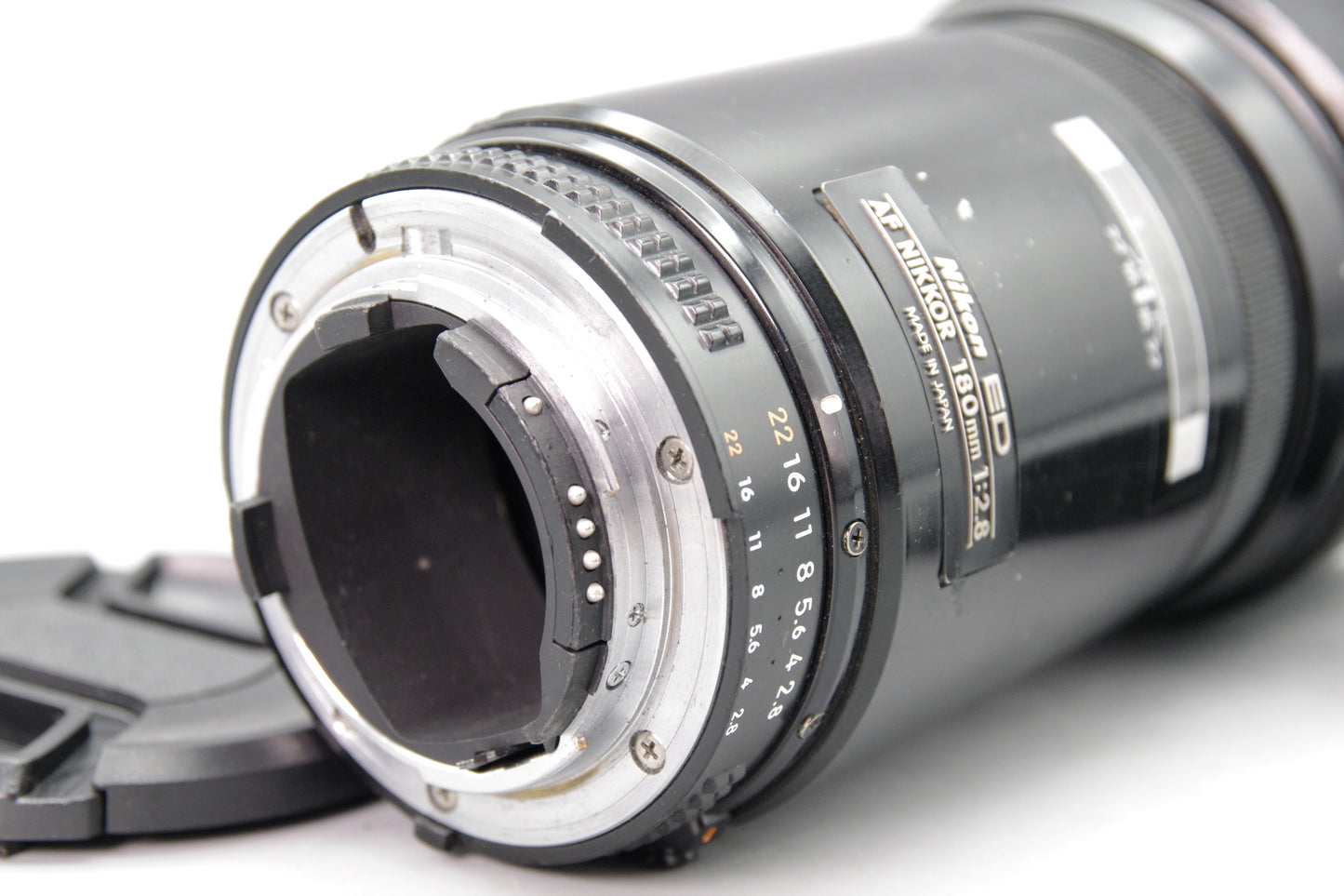 Nikon ED AF Nikkor 180mm f/2.8 Lens – Very Good – Tested – Hood Wear Noted