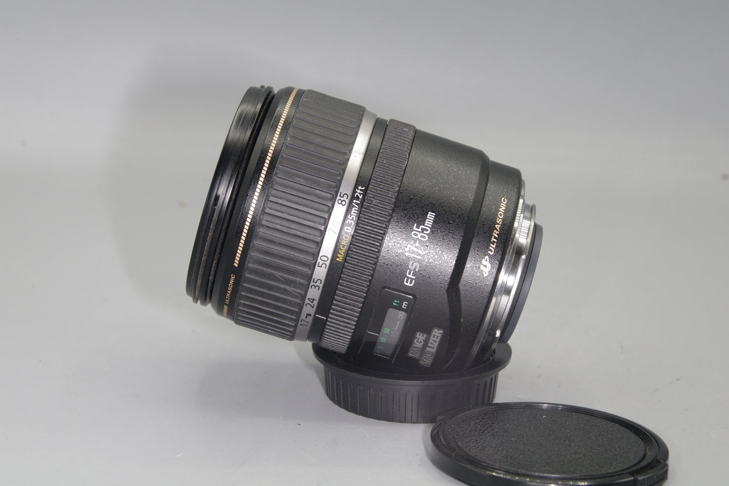 Canon EF-S 17-85mm F/4-5.6 IS USM AF Zoom Lens with Caps