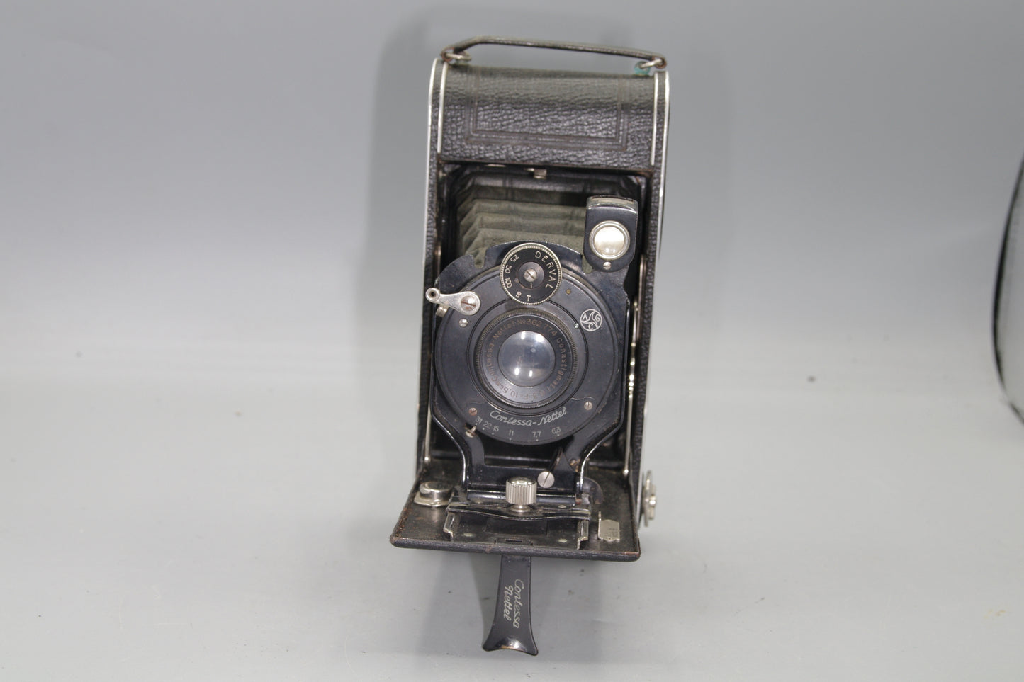 Zeiss Ikon Folding Camera with Tessar 10.5cm F4.5