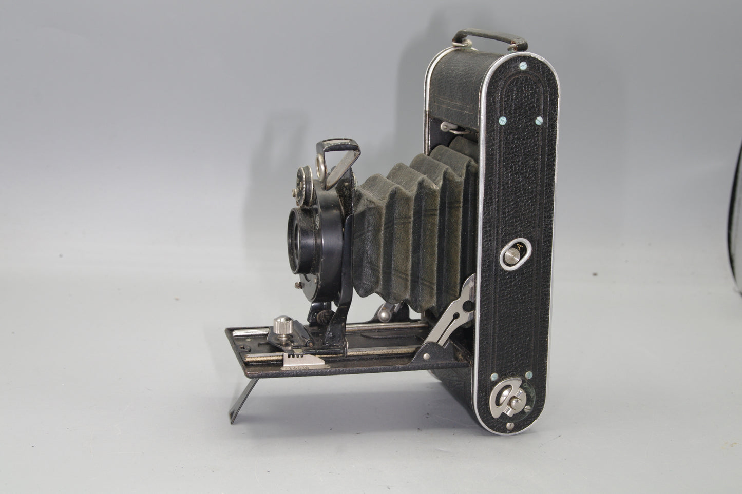 Zeiss Ikon Folding Camera with Tessar 10.5cm F4.5