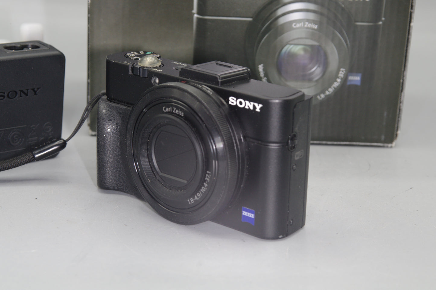 Boxed Sony Cybershot DSC-RX100M2 20.2MP Compact Digital Camera - Excellent