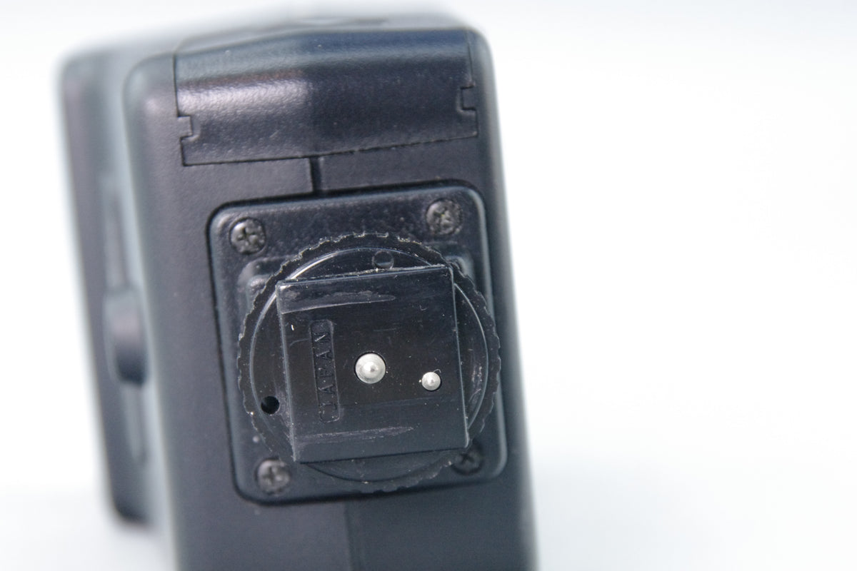 Yashica CS‑201 Auto Flash – Classic Hot‑Shoe Flashgun – Very Good Condition