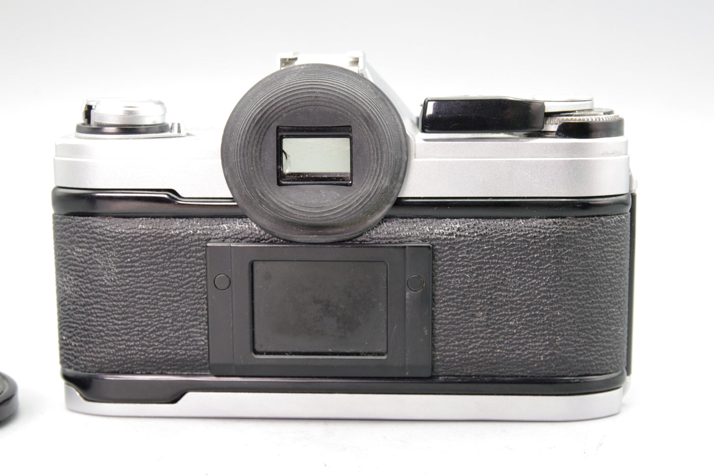 Canon AT‑1 35mm SLR + FD 50mm f/1.8 Lens – Excellent – Tested – New Batteries