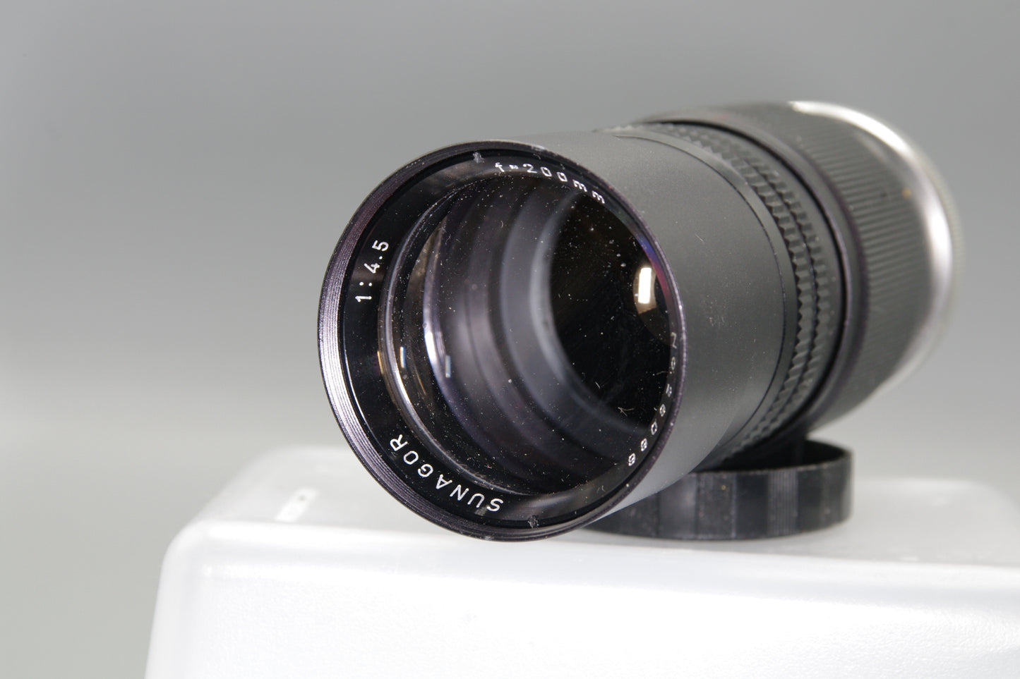 Sunagor 200mm F/4 Lens - M42 Mount