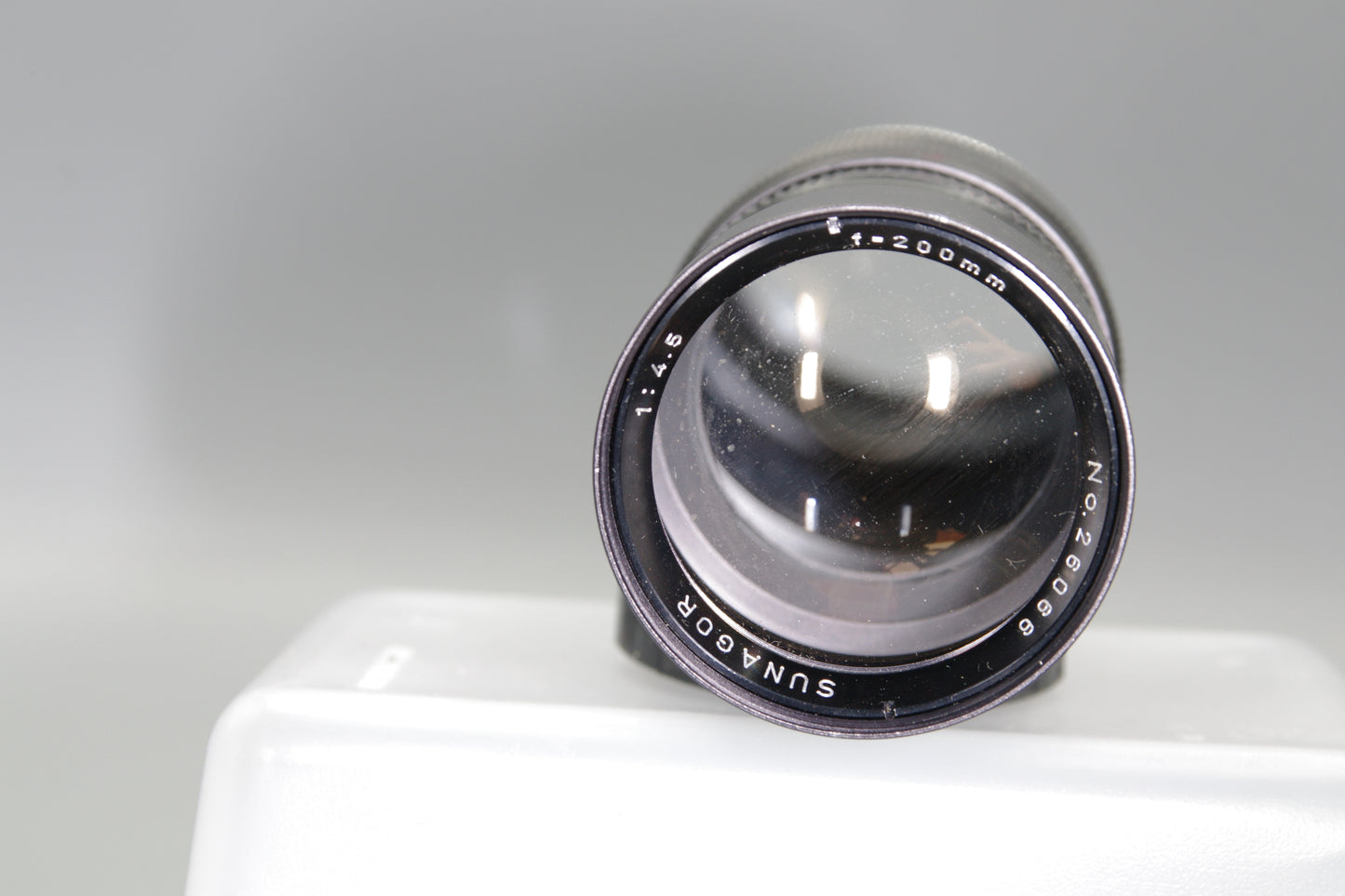 Sunagor 200mm F/4 Lens - M42 Mount